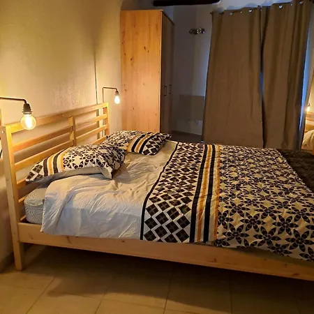 Cozy A Апартаменты Тавель