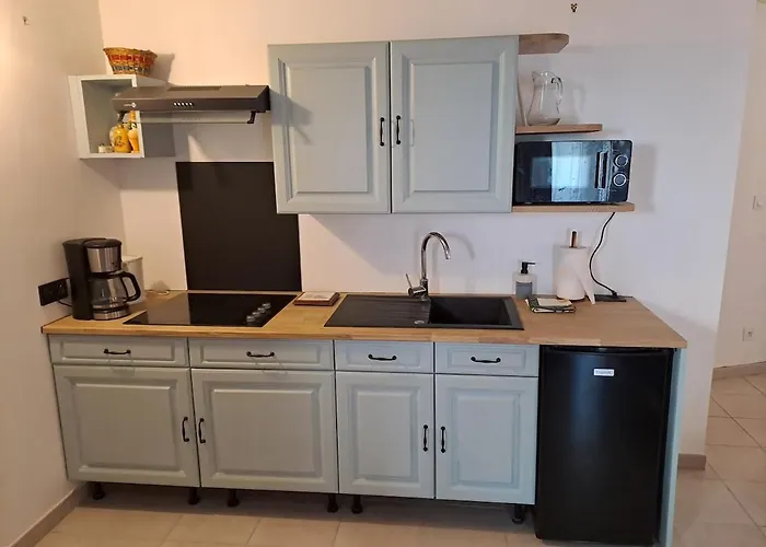 Cozy A Apartamento Tavel